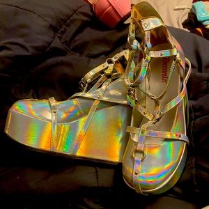 Demonias - Poison 25-2 Silver Holo Discontinued color